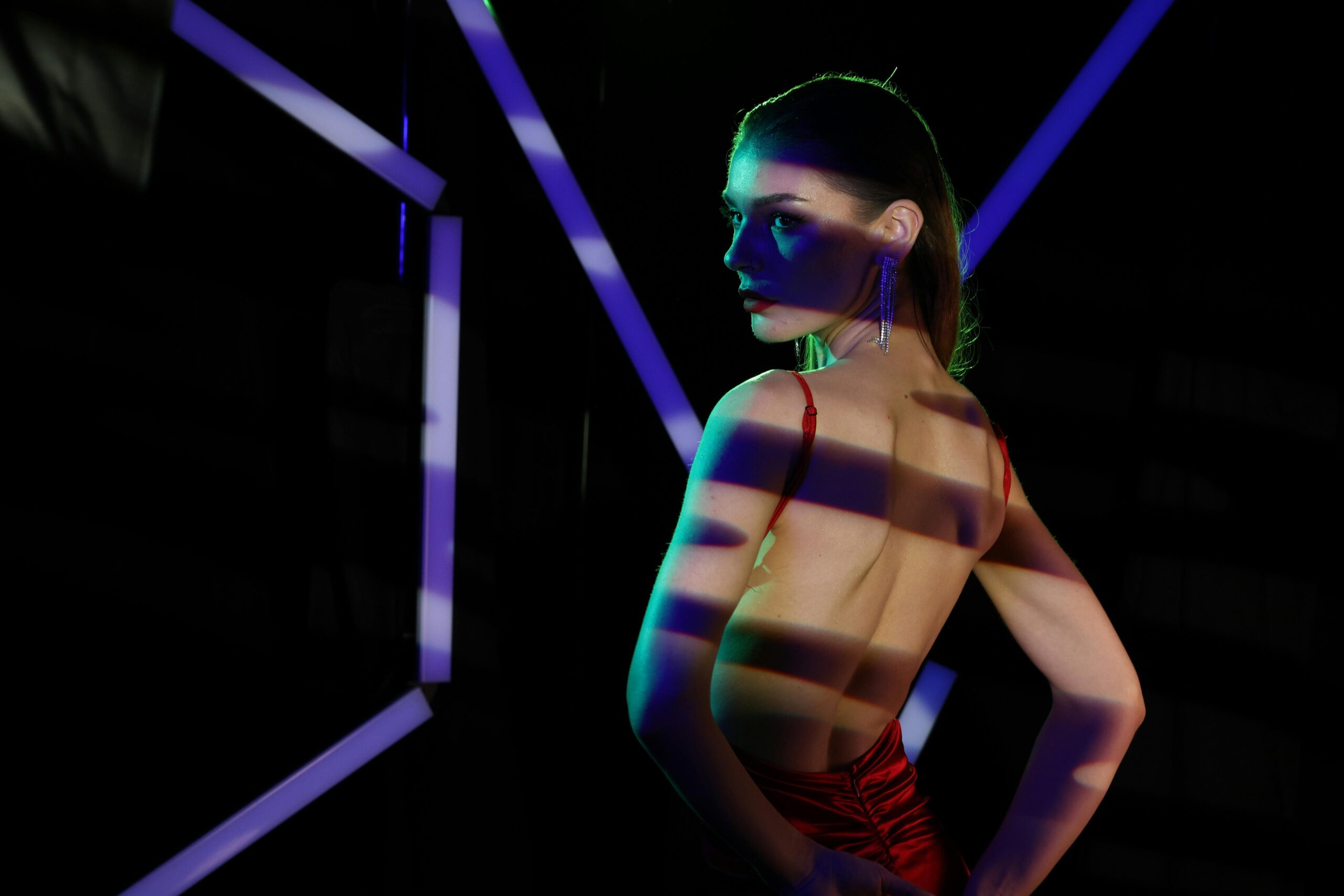 Change Backgrounds in Fashion Photos