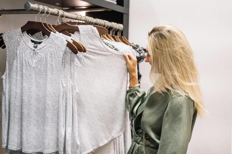 How to Use AI Virtual Try-On for E-Commerce