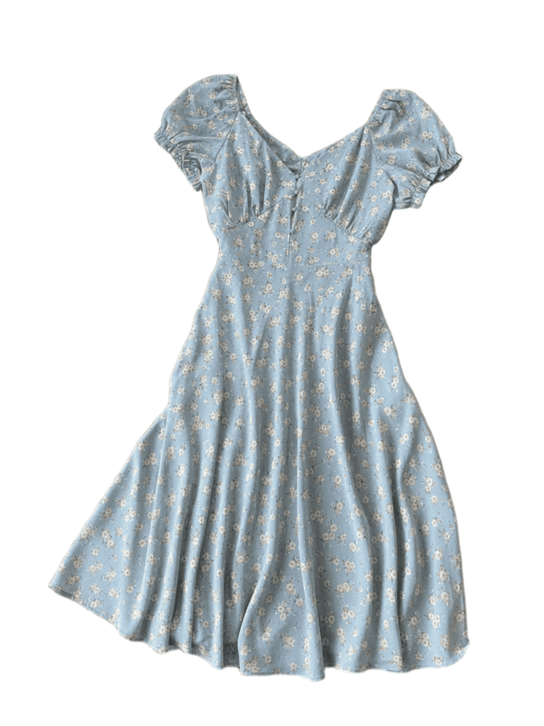 Final output generated by Fashion Diffusion's AI background remover.